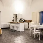 Archivolto Del Teatro 3* Albenga
