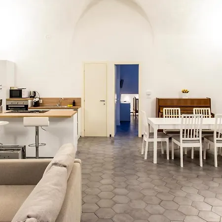 Archivolto Del Teatro