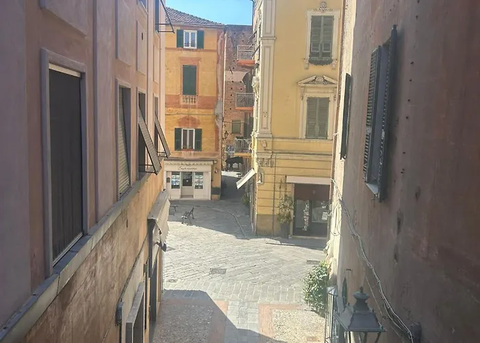 Archivolto Del Teatro Gasthof Albenga