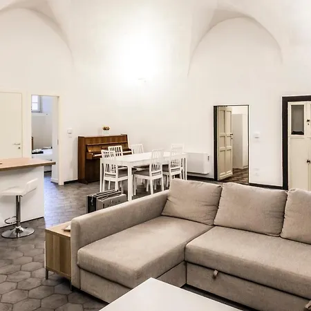 Archivolto Del Teatro Gasthof Albenga