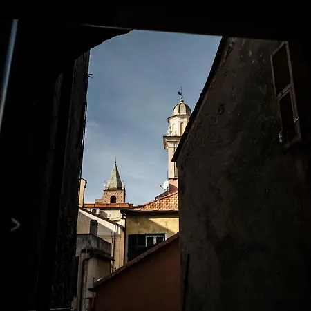 Archivolto Del Teatro Гостевой дом Альбенга