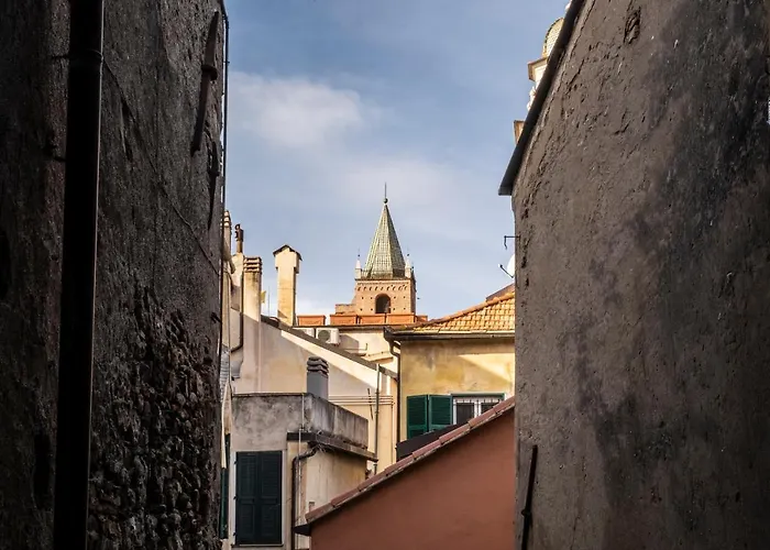 Archivolto Del Teatro בית הארחה