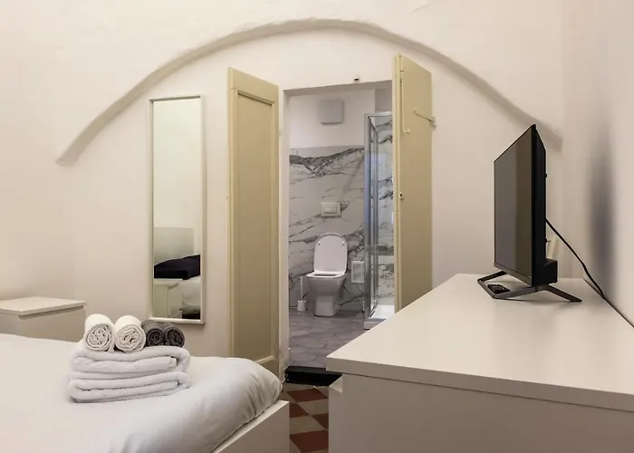 Archivolto Del Teatro בית הארחה 3*