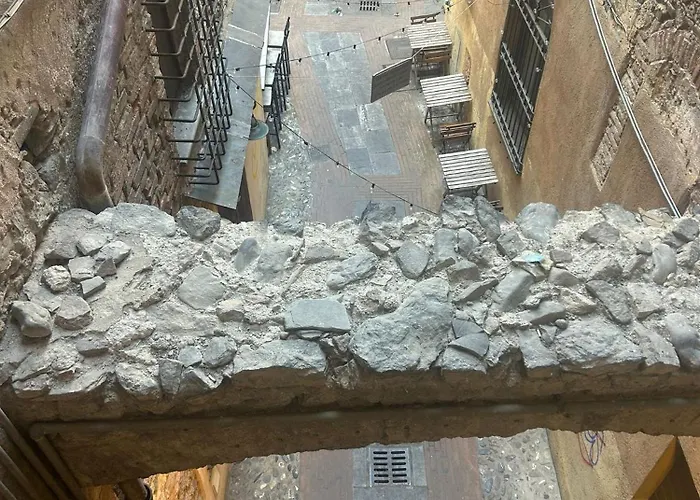 Archivolto Del Teatro 3*